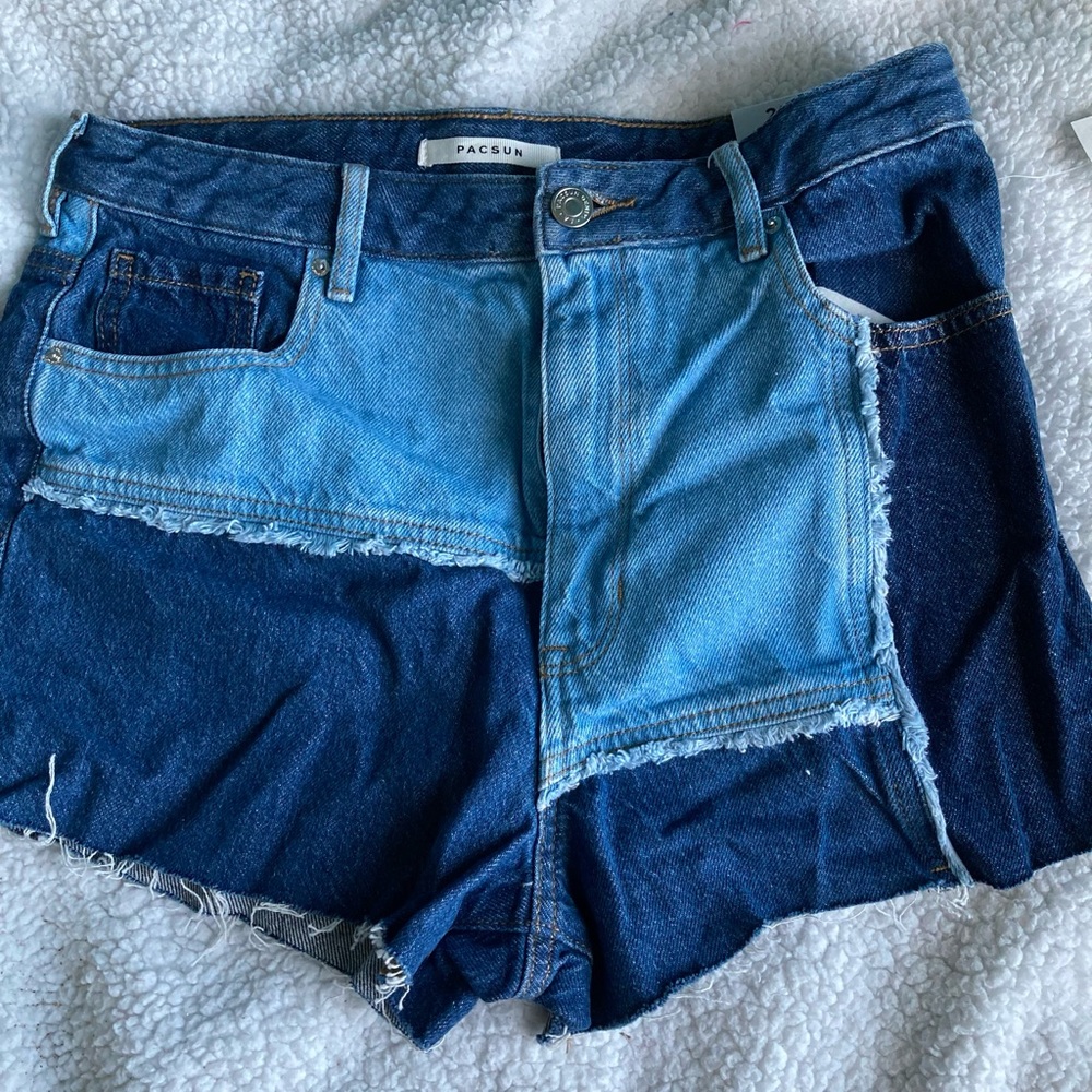 BRAND NEW Pacsun Festival Shorts Size 29